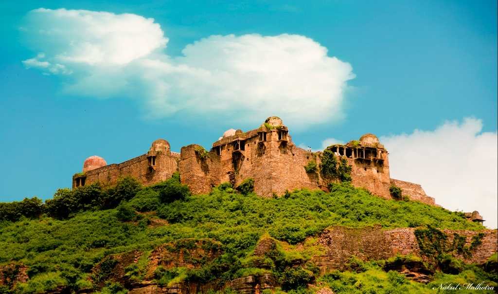 tourist sites near bhopal