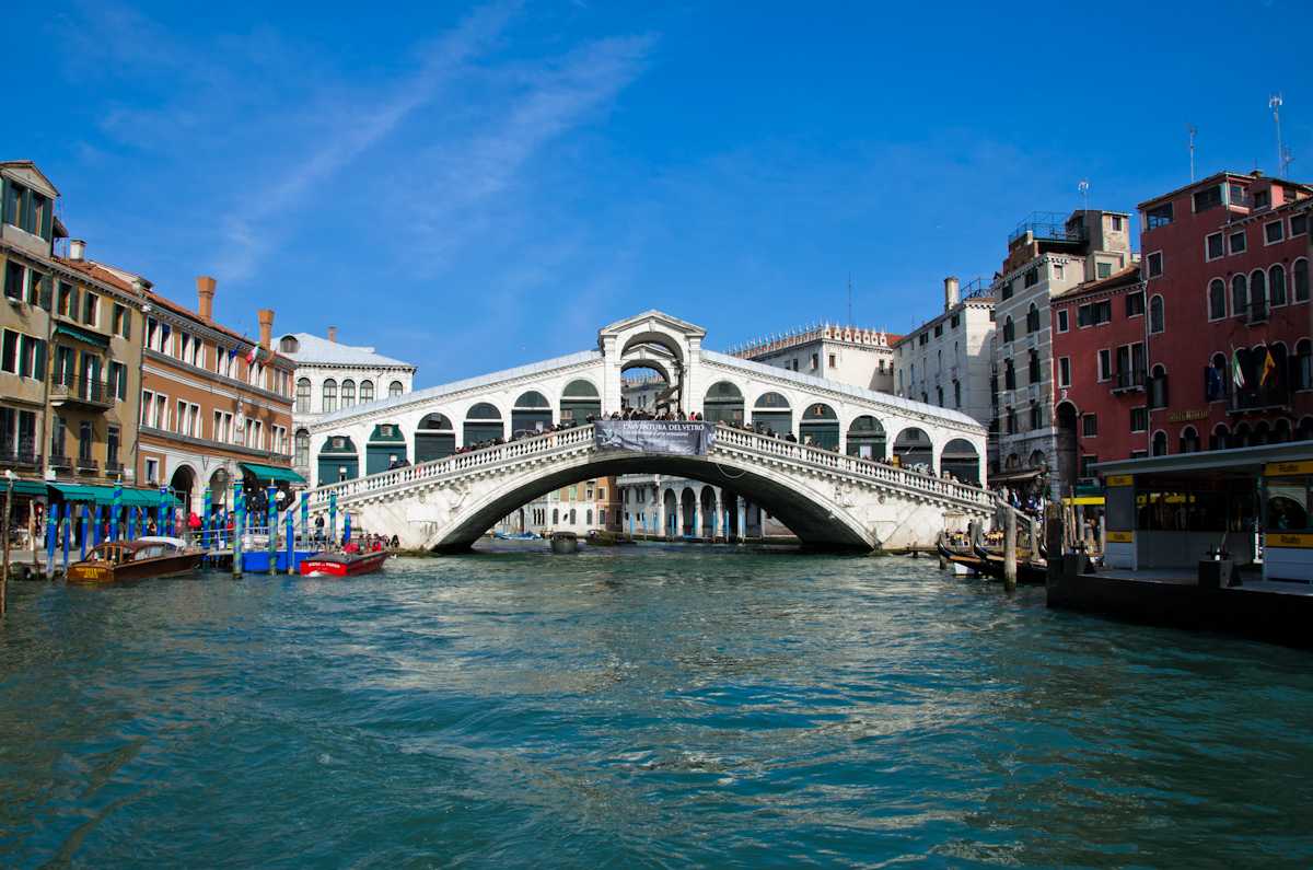 Rialto Bridge Venice Ponte Di Rialto Holidify