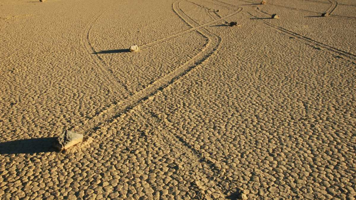 Sailing Stones