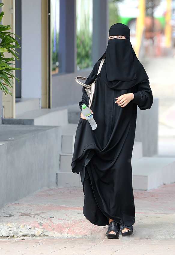 dubai women dress code