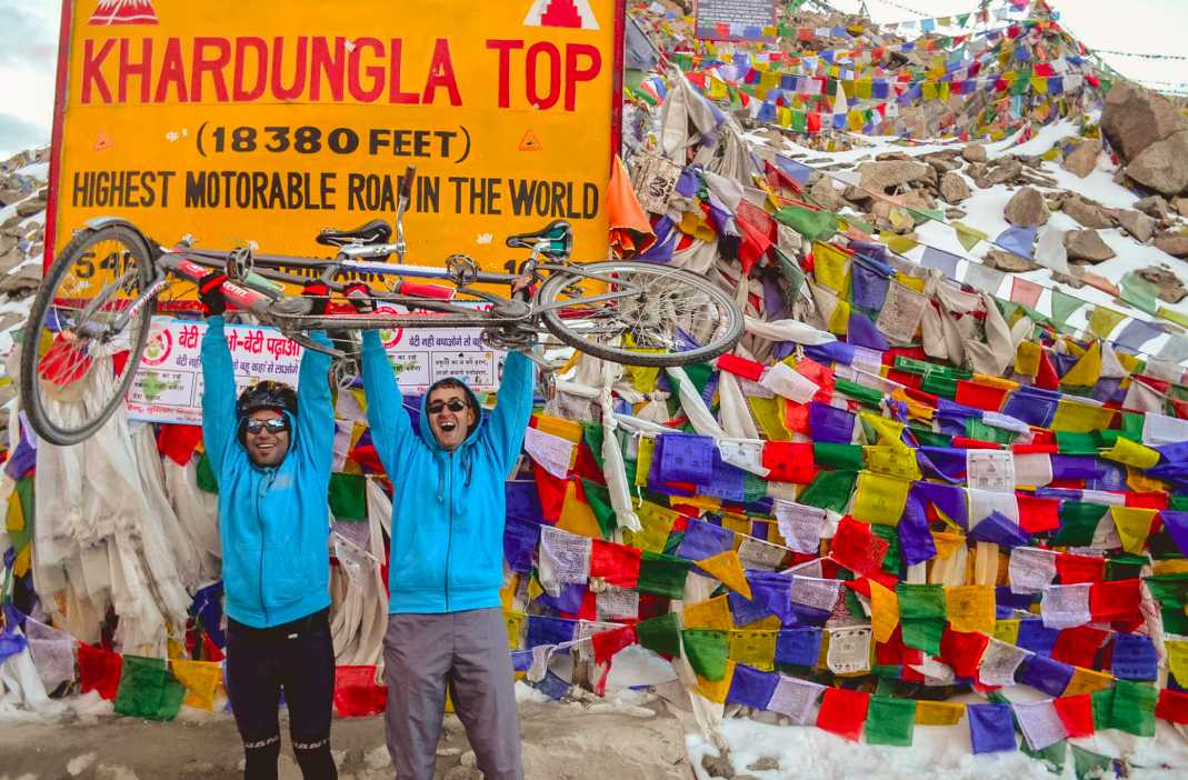 Divyanshu Ganatara with a friend atop Khardungla Top