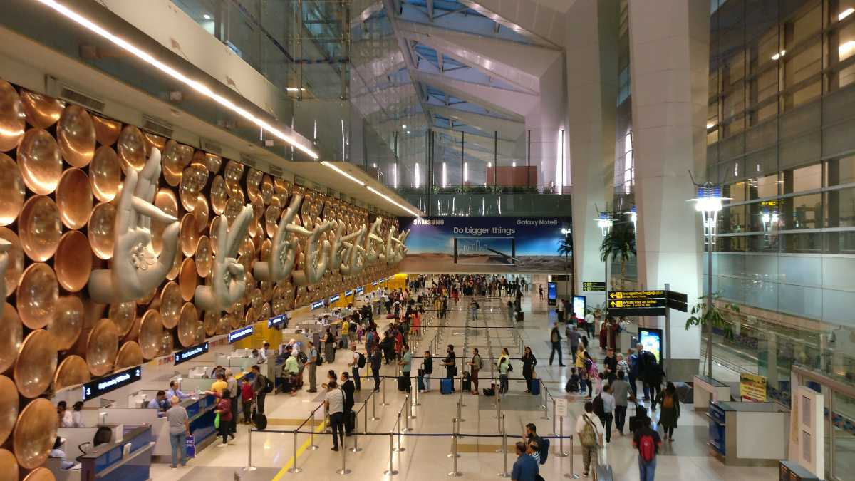 delhi airport surrounding tourist places