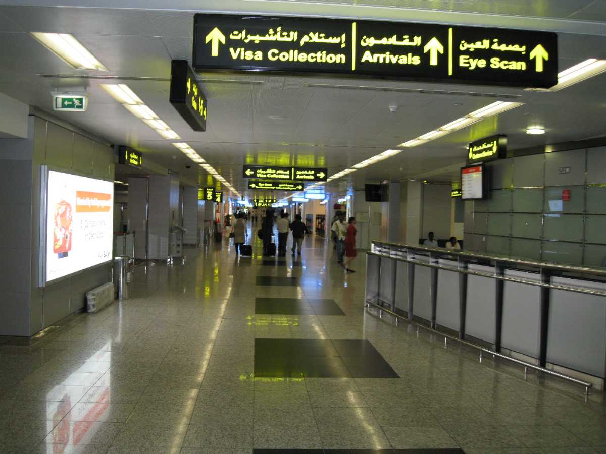 sharjah airport visit visa