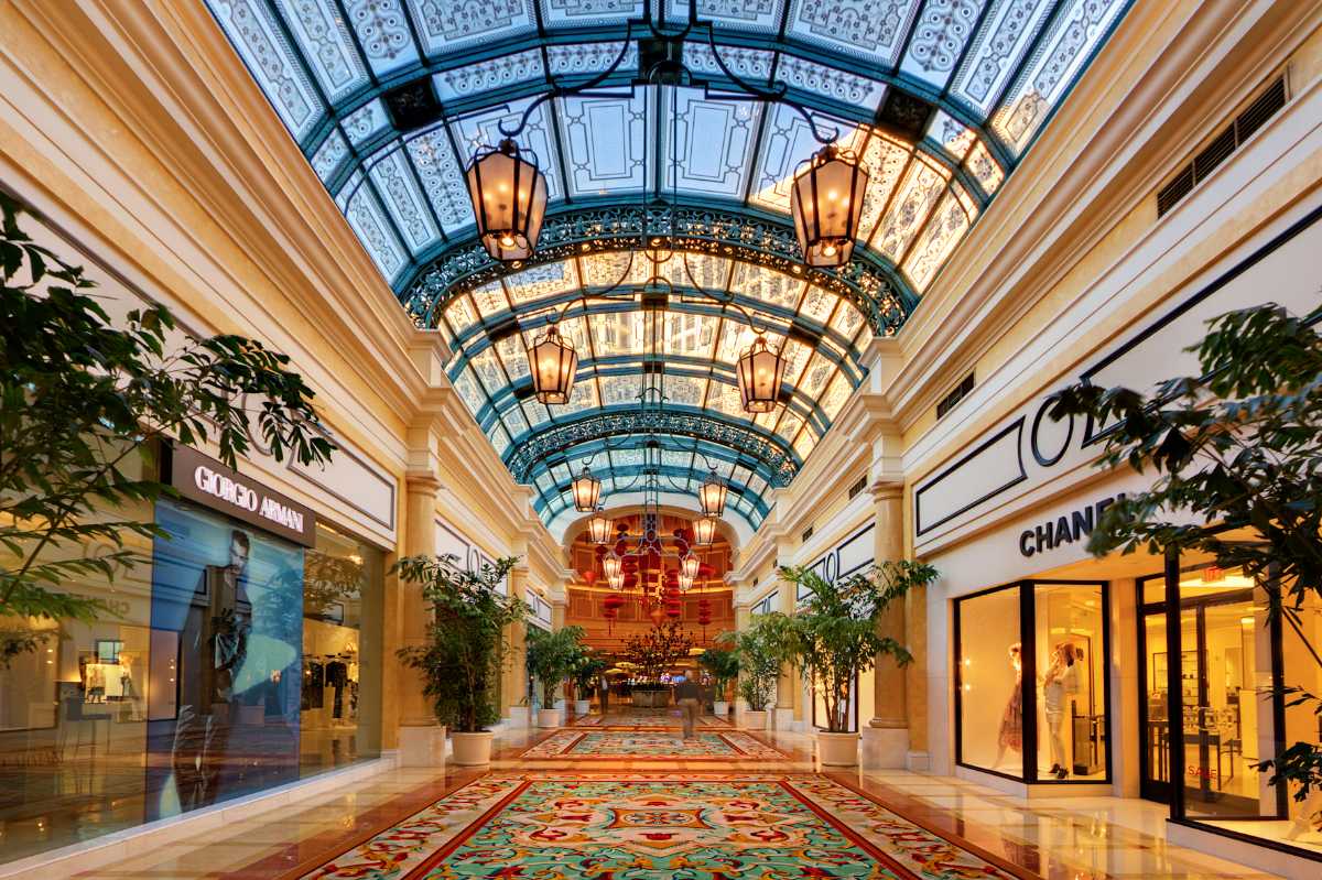 10 Malls in Las Vegas For Your Retail Therapy Needs