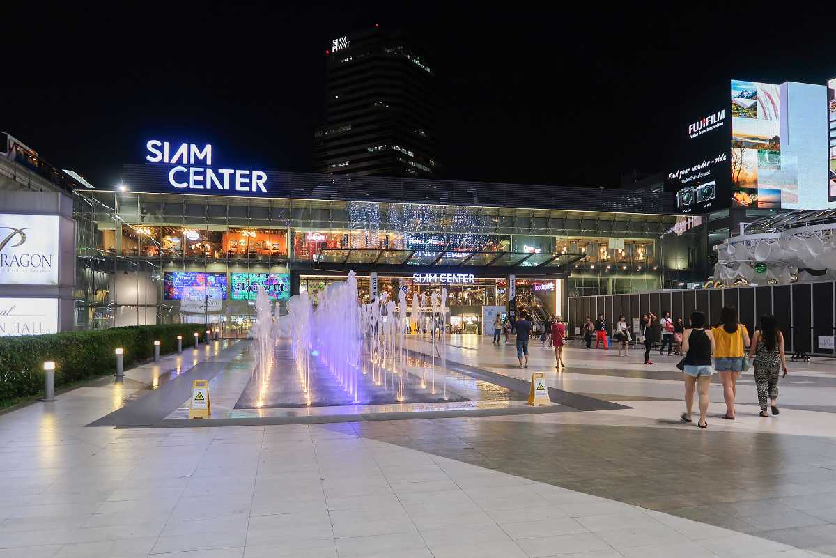 Emporium Shopping Complex, Sukhumvit Road, Bangkok. Fashion Brands