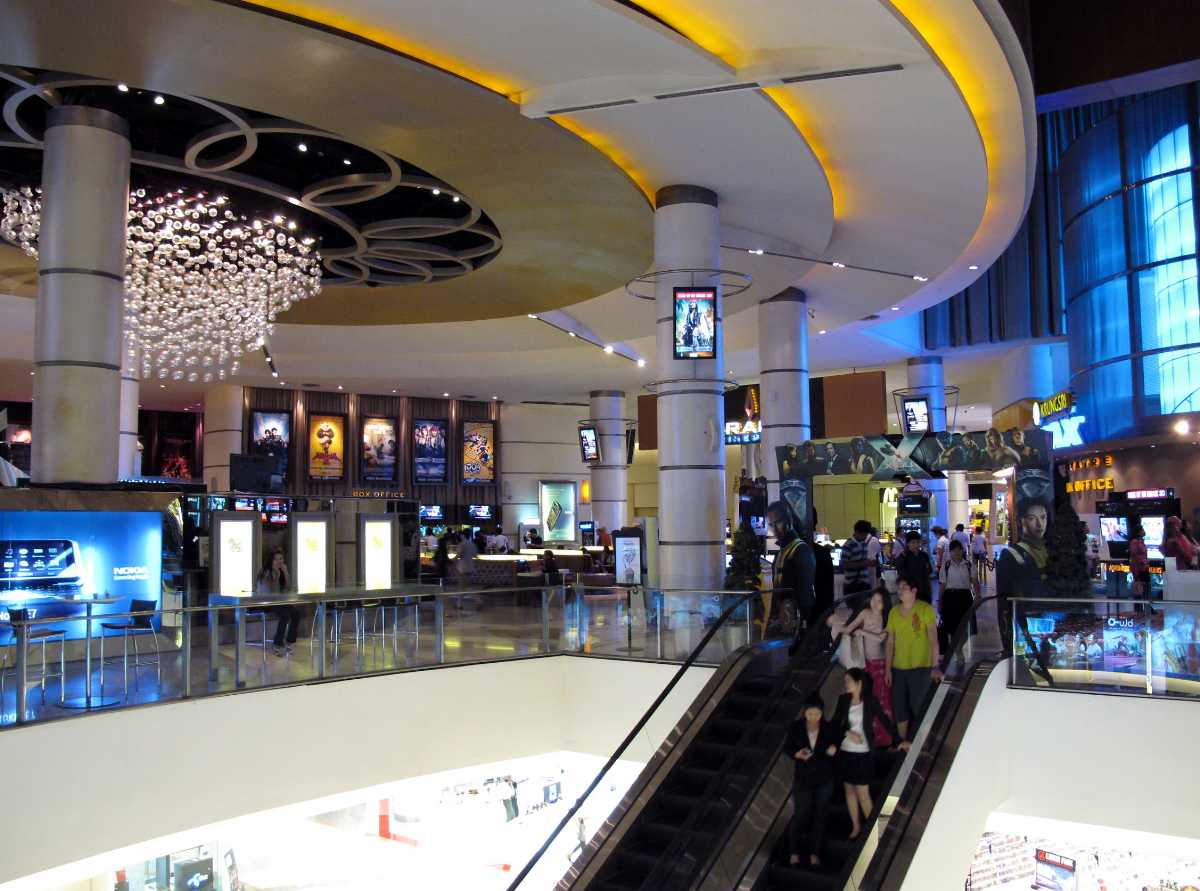 Siam Paragon, Bangkok, Timings, Shopping & Restaurants