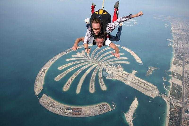 Skydiving in Dubai