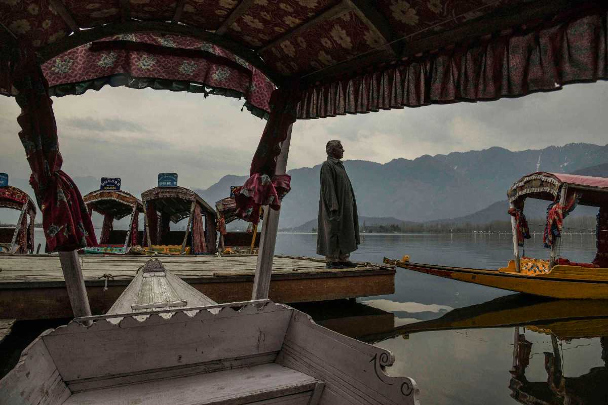 In a tourist season without tourists, boats without passengers.