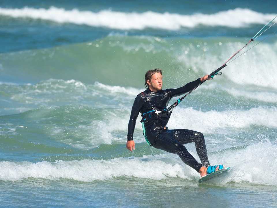 Kitesurfing in Koh Phangan, Thailand