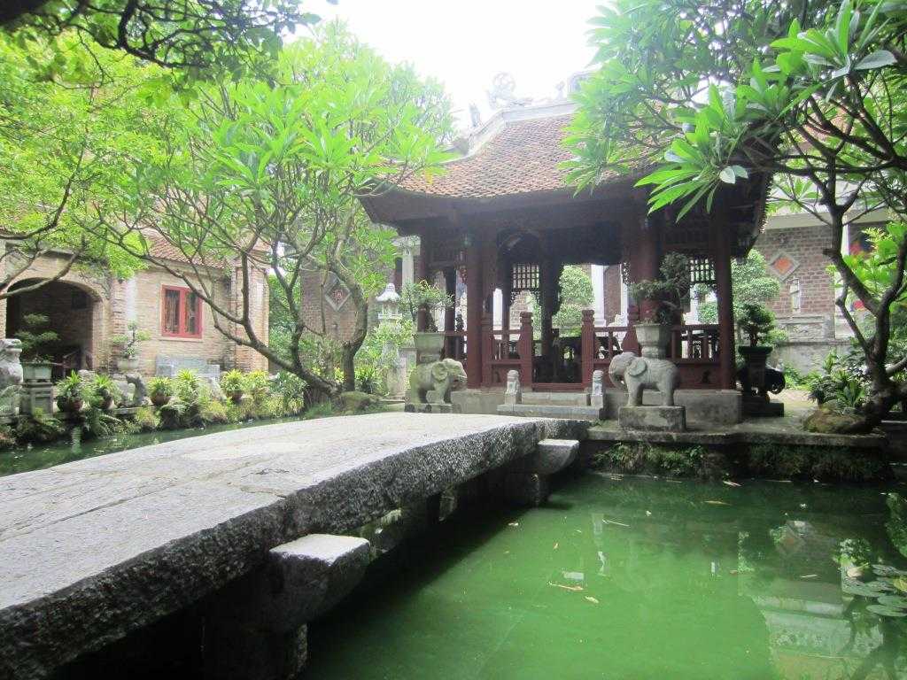 Thanh Chuong Viet Palace Soc Son Mountain Hanoi Vietnam