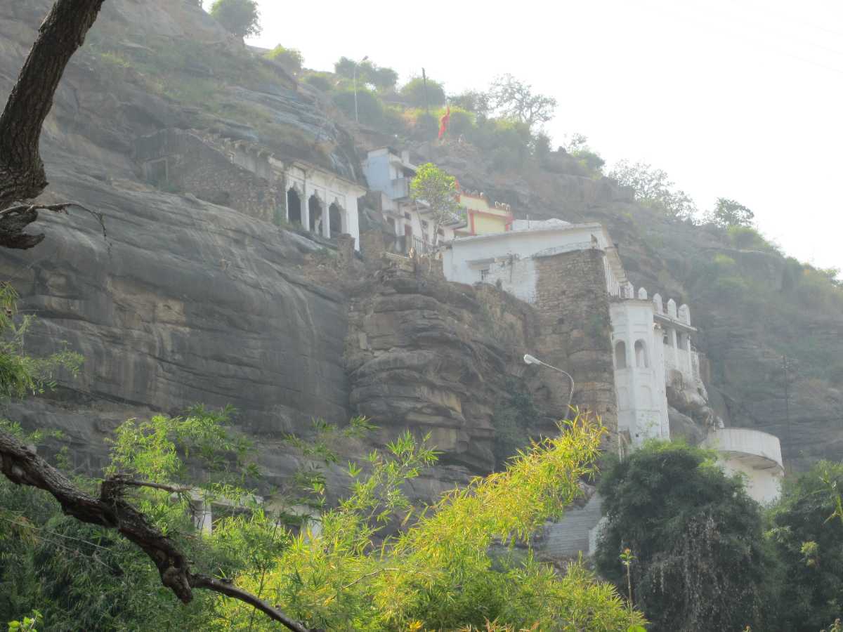 Temples in Hanuman Dhara