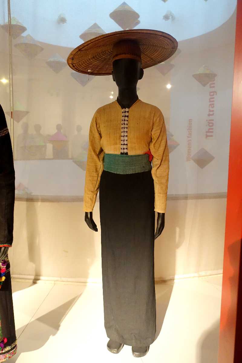 traditional dress in vietnam