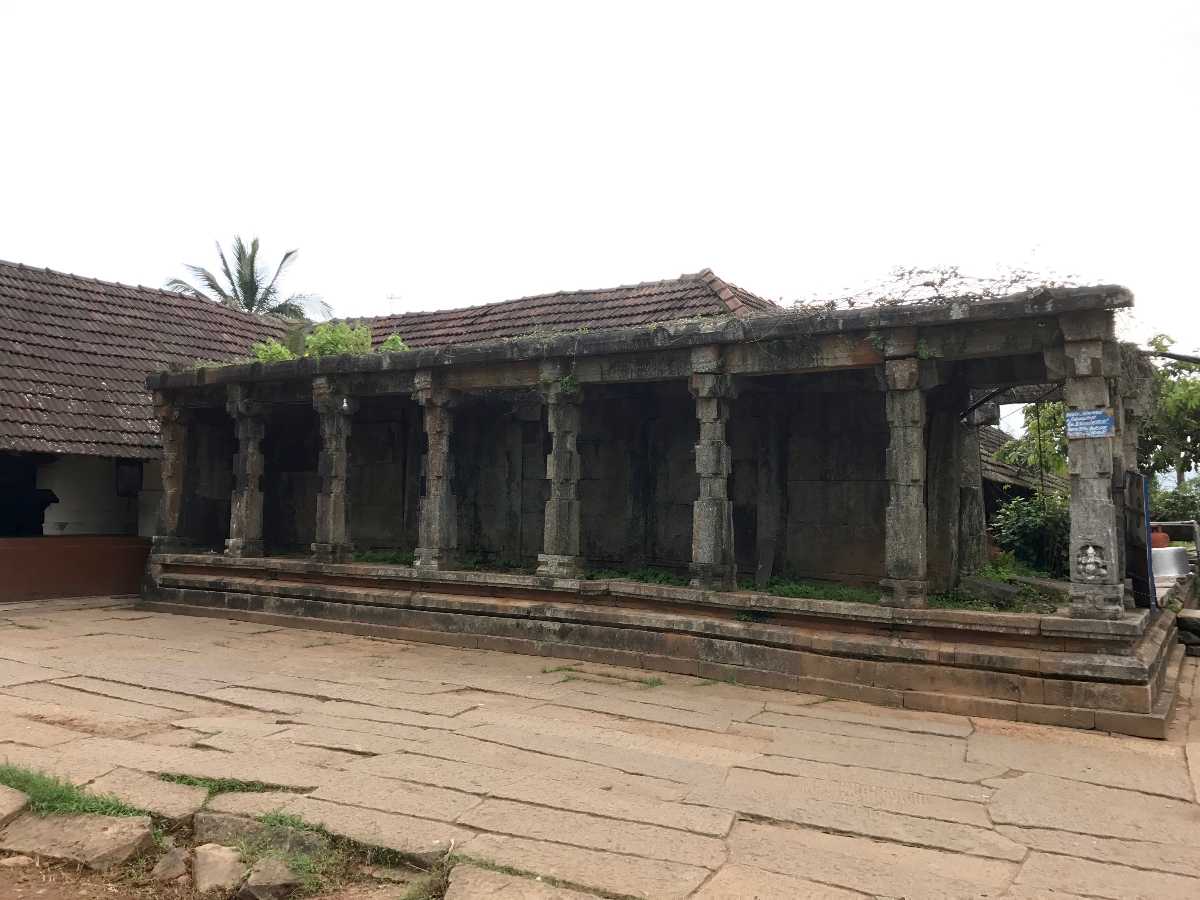 tourist places near thirunelli temple