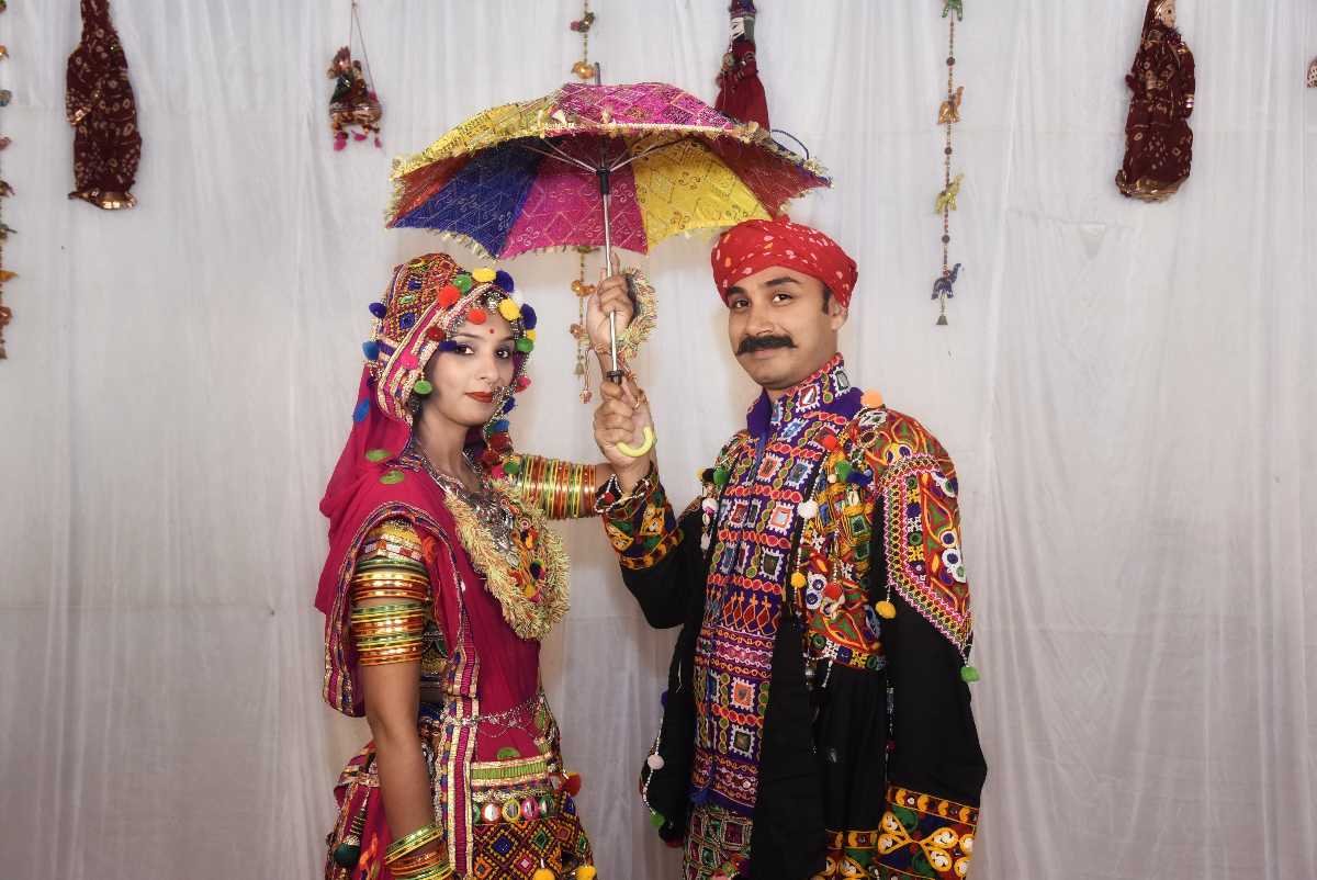 The perfect traditional Gujarati menswear 'kediyu' is a traditional jacket  worn by men in the rural coastal parts of western Gujarat ... | Instagram