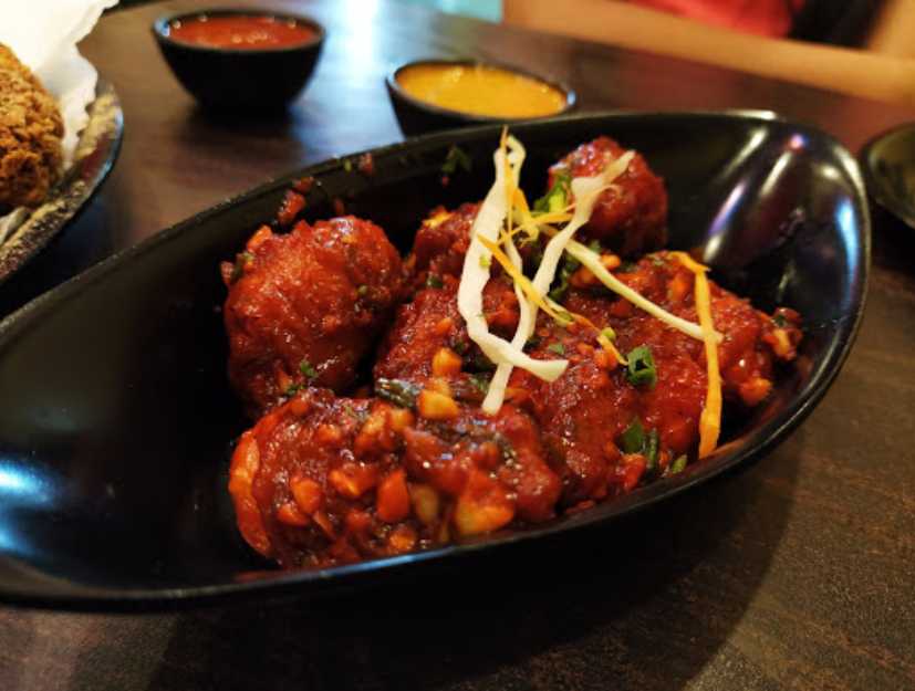 Shenzhwan Momos at Kharghar Khau Galli