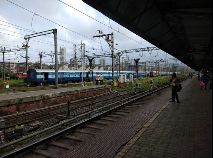 Mumbai Railway Station