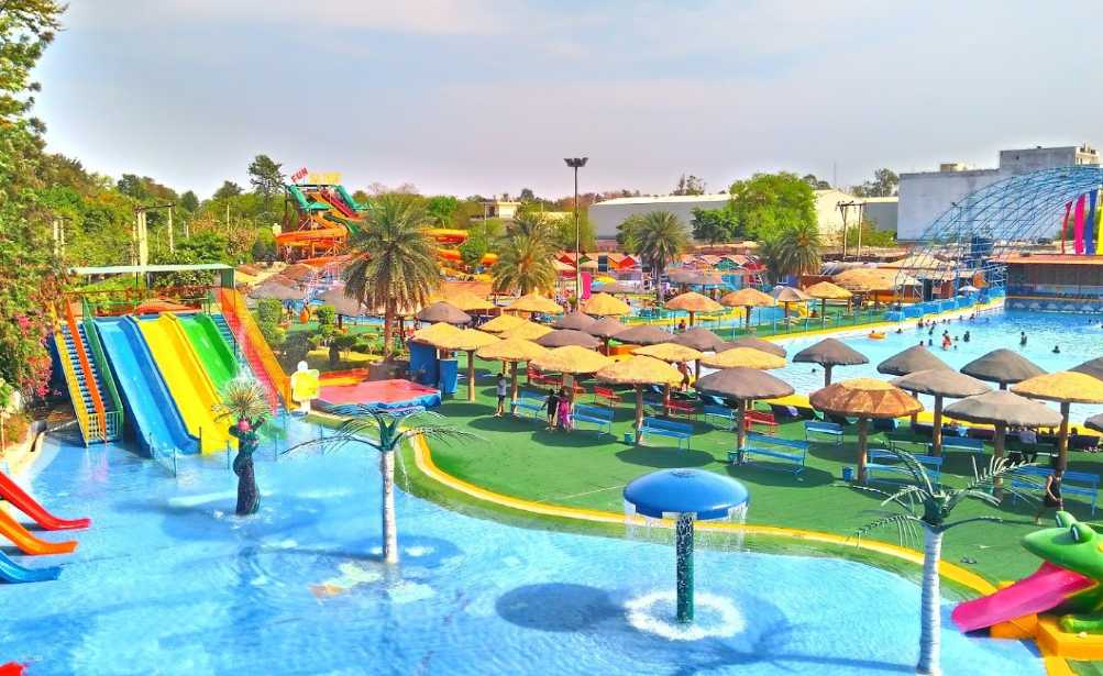 3 Water Parks in Gurgaon | Oysters Beach, Fun n Food Village