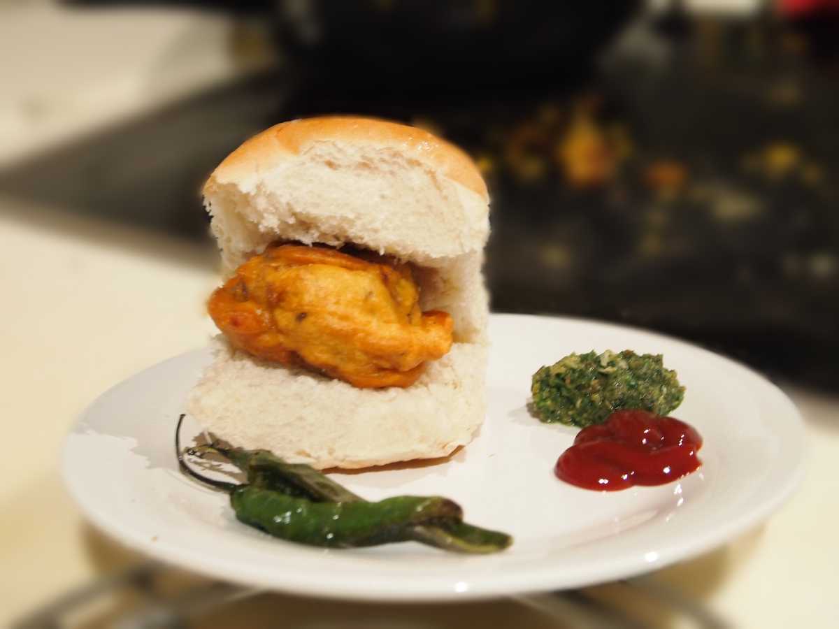 Vada Pav Street food of  Vadodara