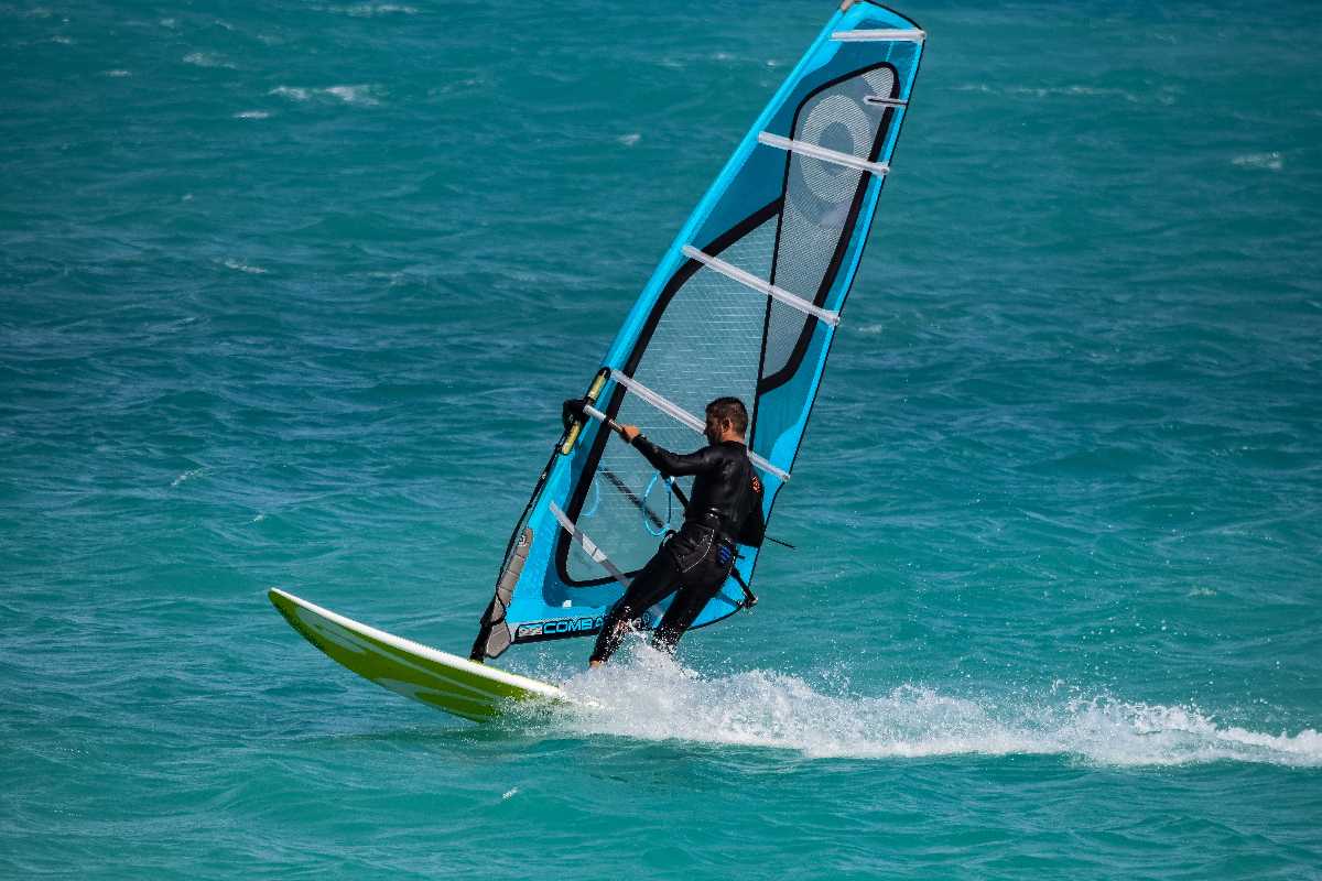 Windsurfing in Bentota