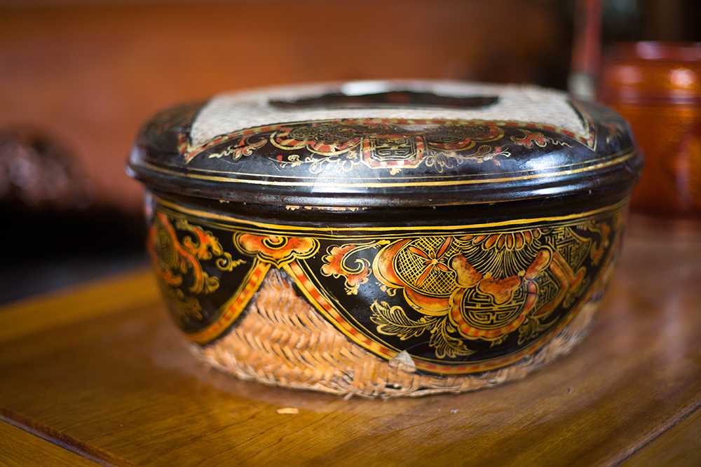 Lacquerware