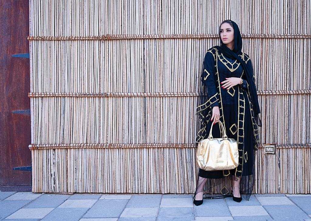 Abaya women