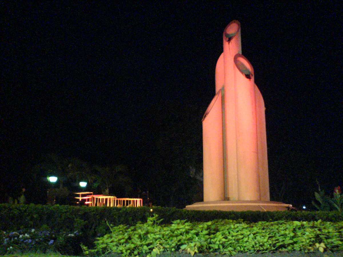 Monumen Bambu Runcing Surabaya Significance And History Holidify