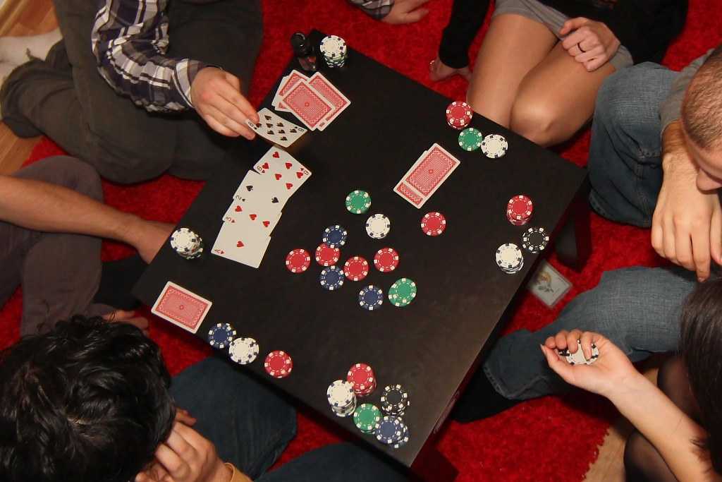 Gambling in Hotel Room in Bali