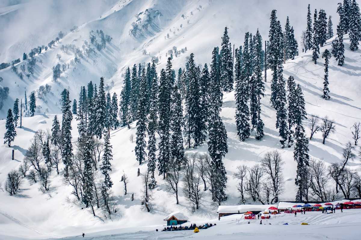 Snowfall In Gulmarg Gulmarg Snowfall Season Experiences Snowfall In Gulmarg Gulmarg Snowfall Season Experiences