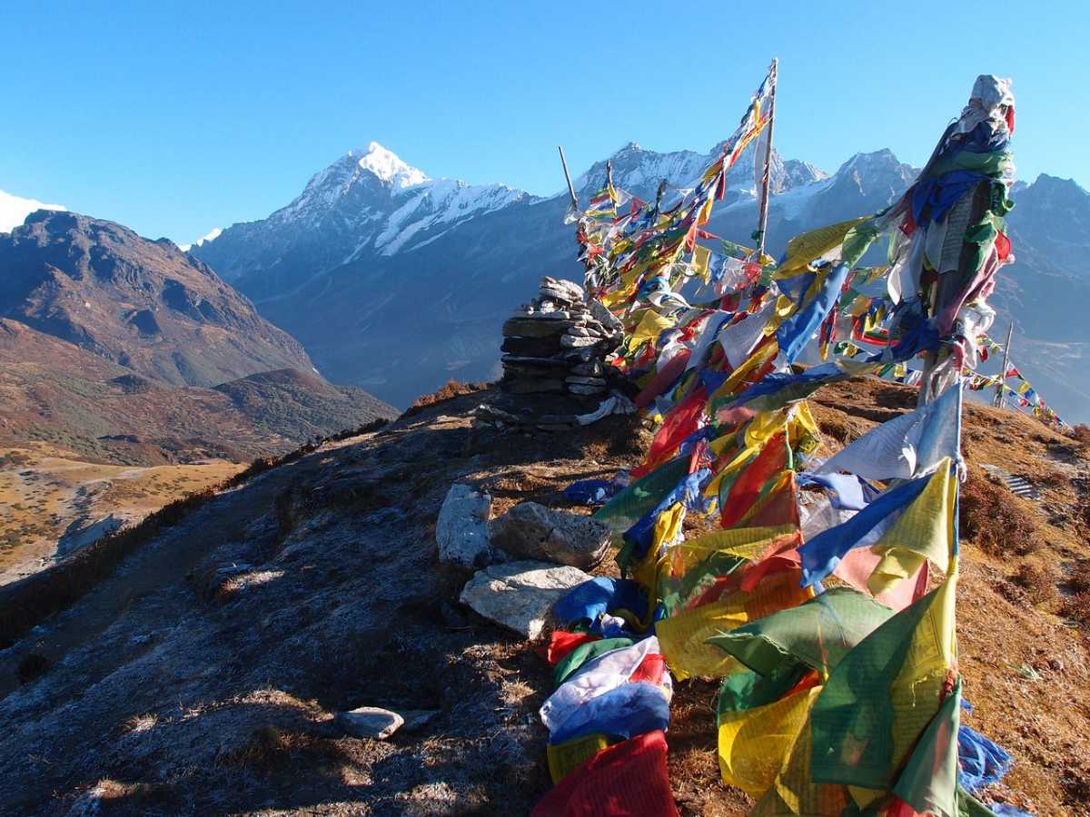 Dzongri Trek | Yuksom Dzongri Trekking Cost, Images, Weather @Holidify
