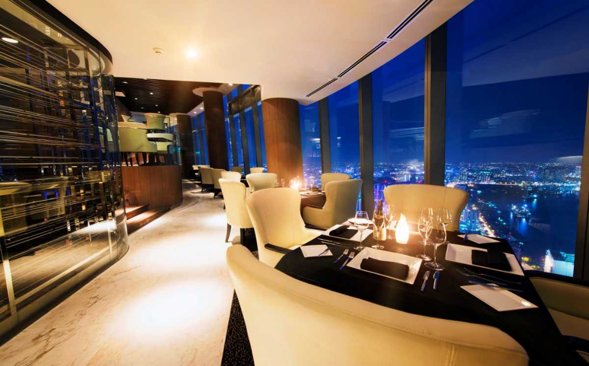 EON51 Restaurant, Saigon Skydeck, Bitexco Financial Tower