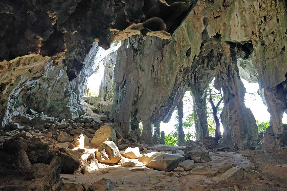 gua charas limestone 20200109134803 - 8 Tempat Menarik Pilihan di Kuantan Malaysia Terkini