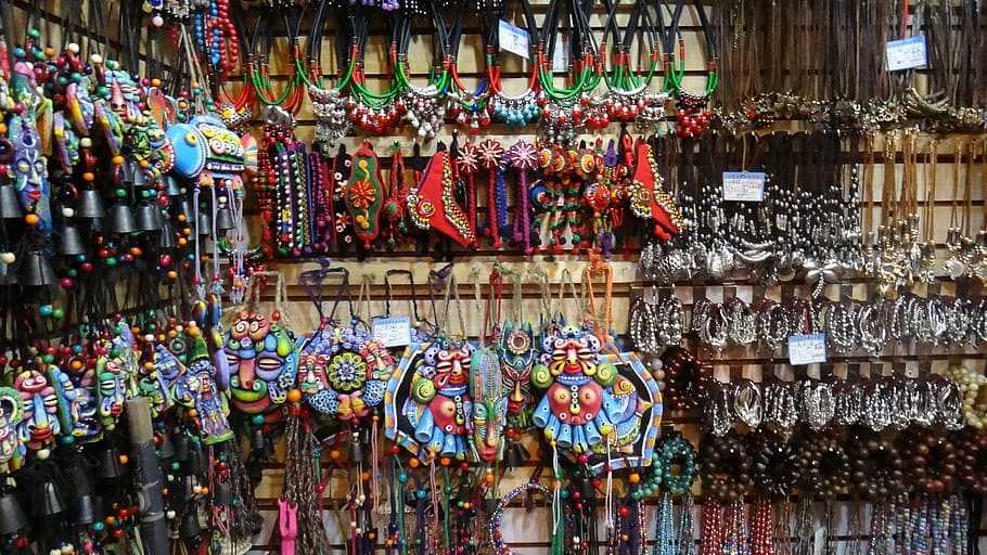Shopping in Bandra - Linking Road, Hill Road & Other Stores