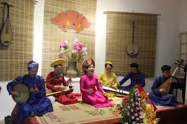 Chanty music in vietnam performance
