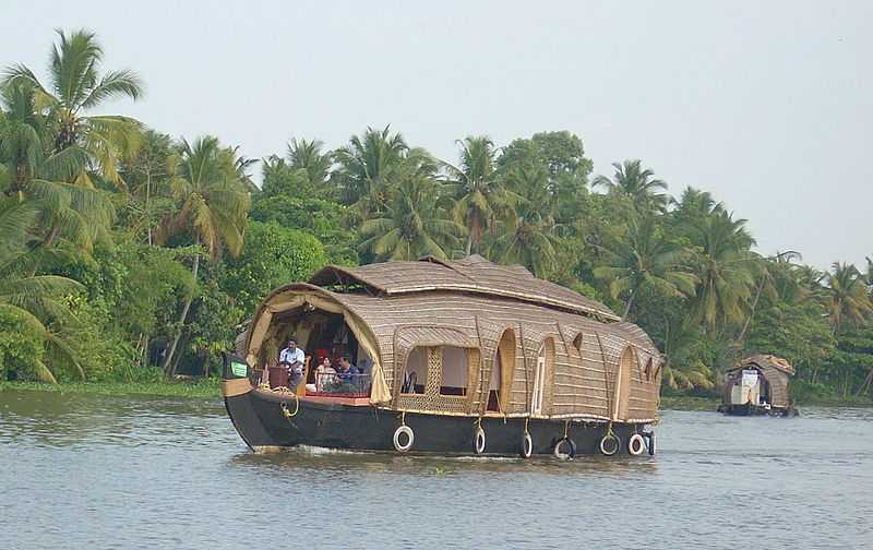 Stay in a Houseboat, Tarkarli (2022) - Images, Timings | Holidify
