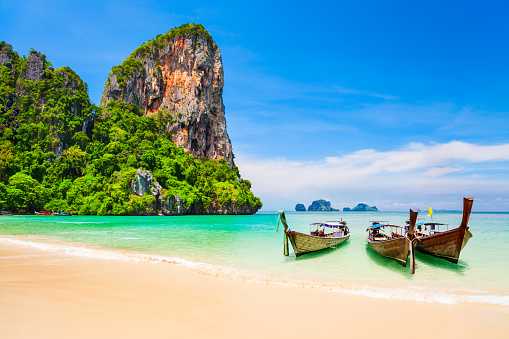 4 Beach Clubs in Pattaya to Party On Your Next Vacation