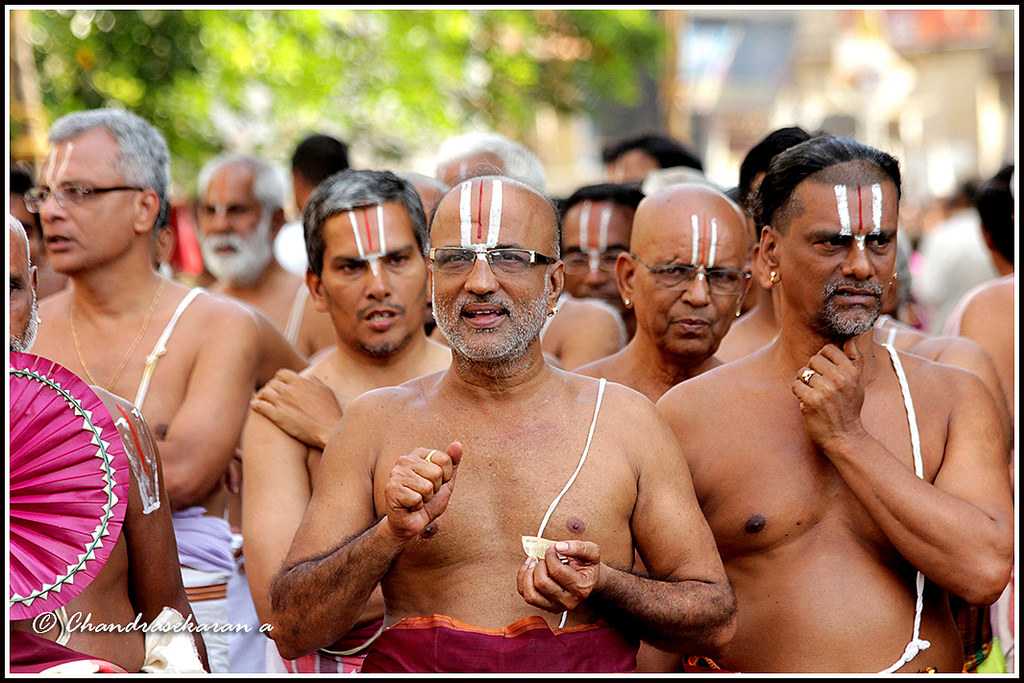Devotees at the Brahmotsavam