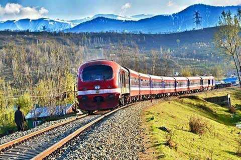kashmir train travel