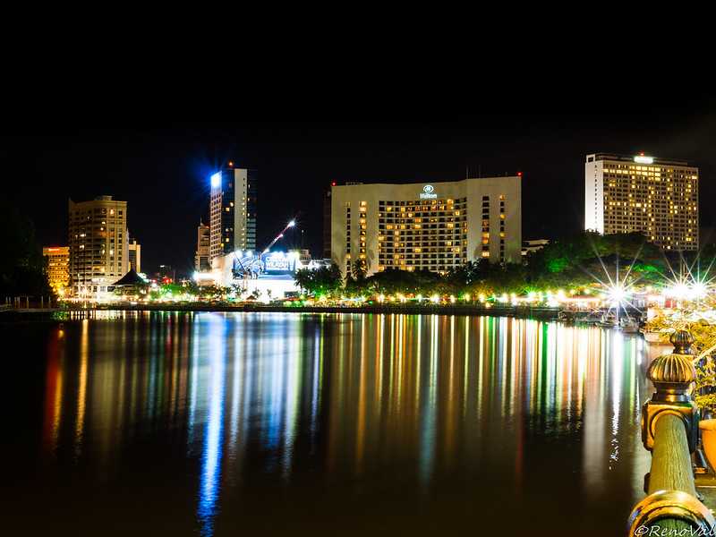 kuching night tour