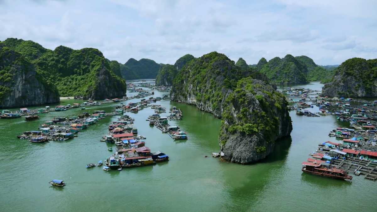 Cat Ba Island, trekking in Vietnam