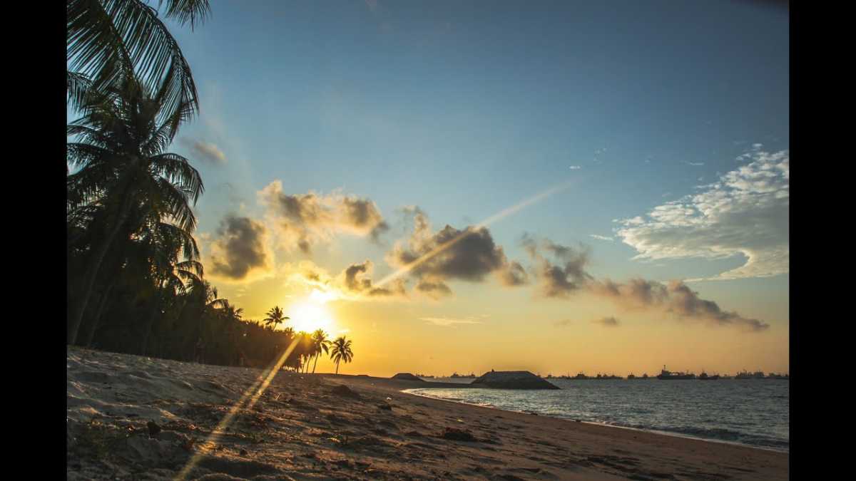 Sunrise at Eastcooast Park