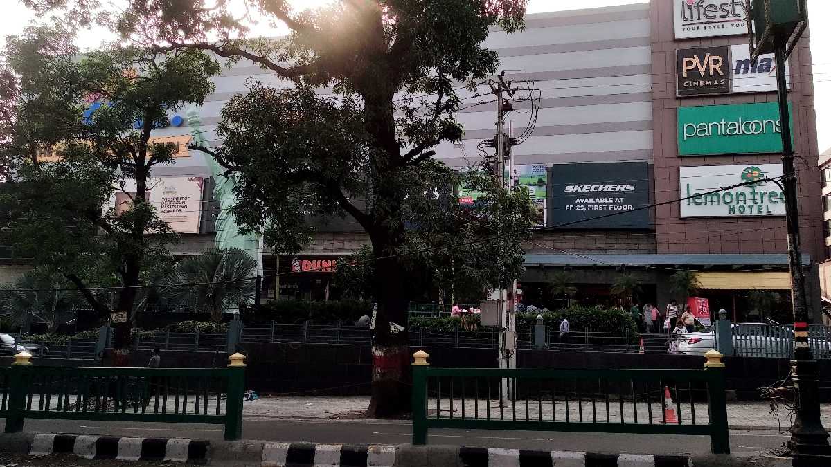 reebok showroom in pacific mall