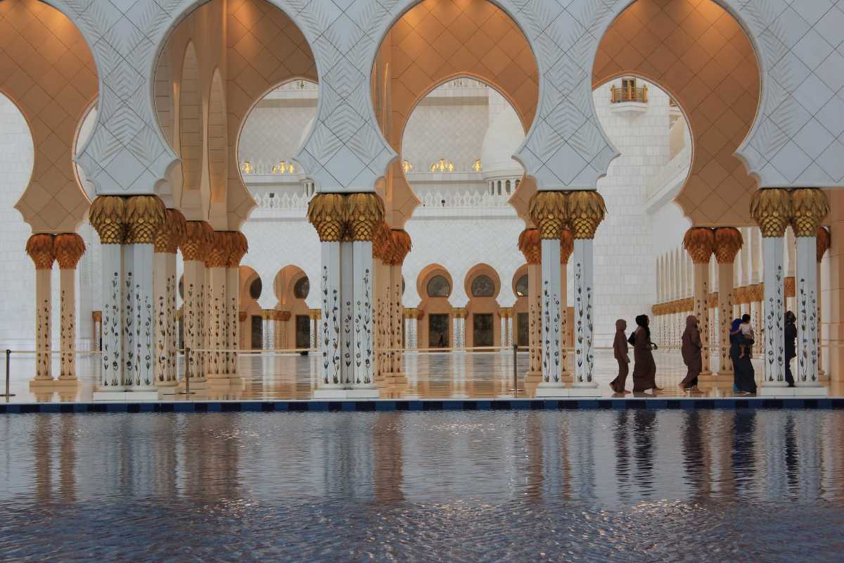 Courtyard view from outside the mosque