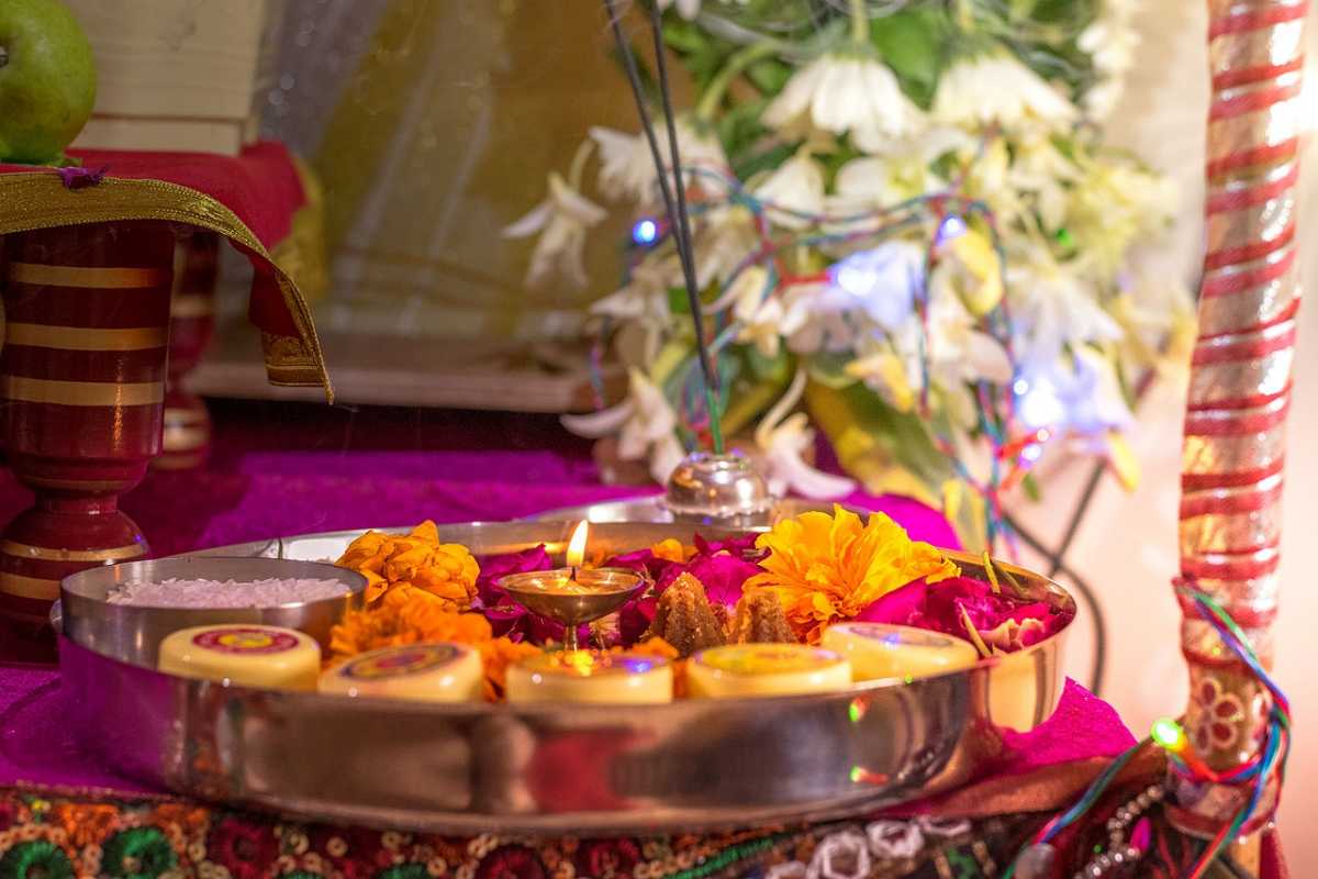 Temple Aarti