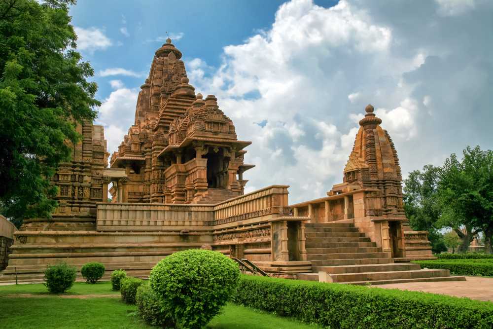 tourist places in khajuraho