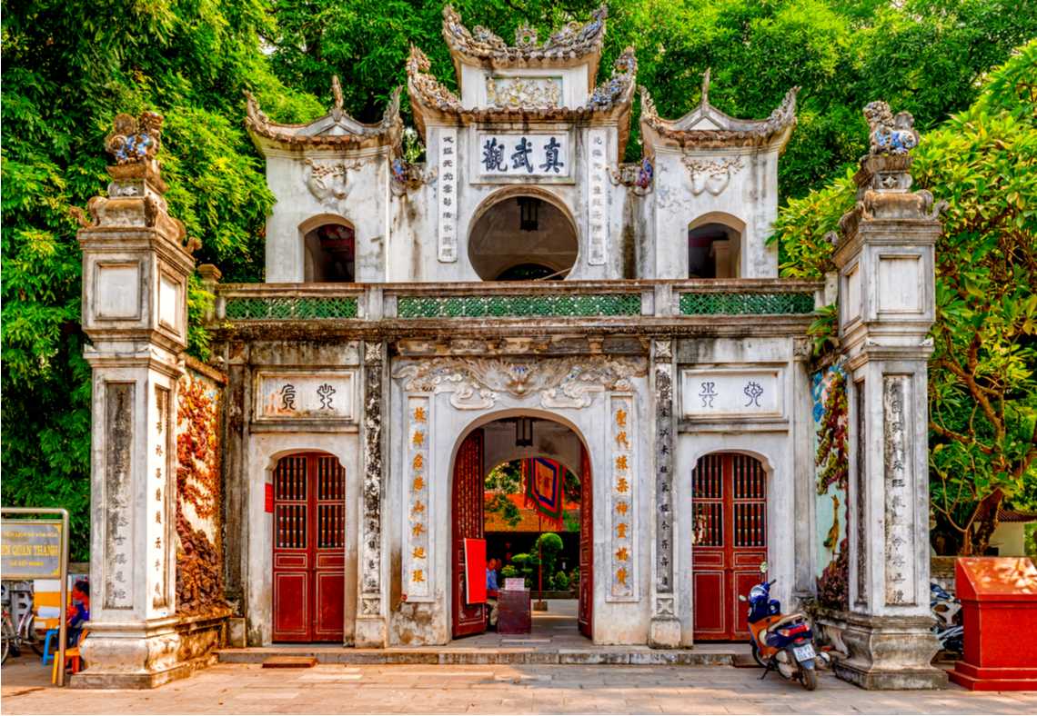 hanoi walkig tours