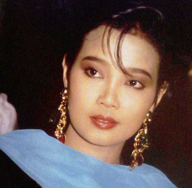 Artiste de Phleng Luk Thung