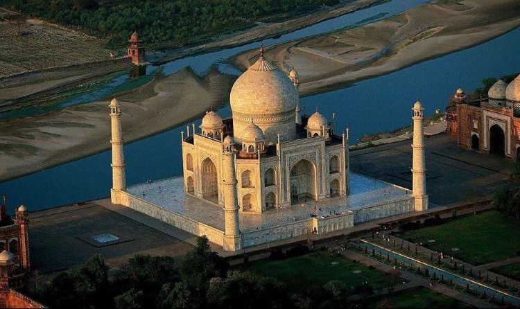 history of agra, taj mahal