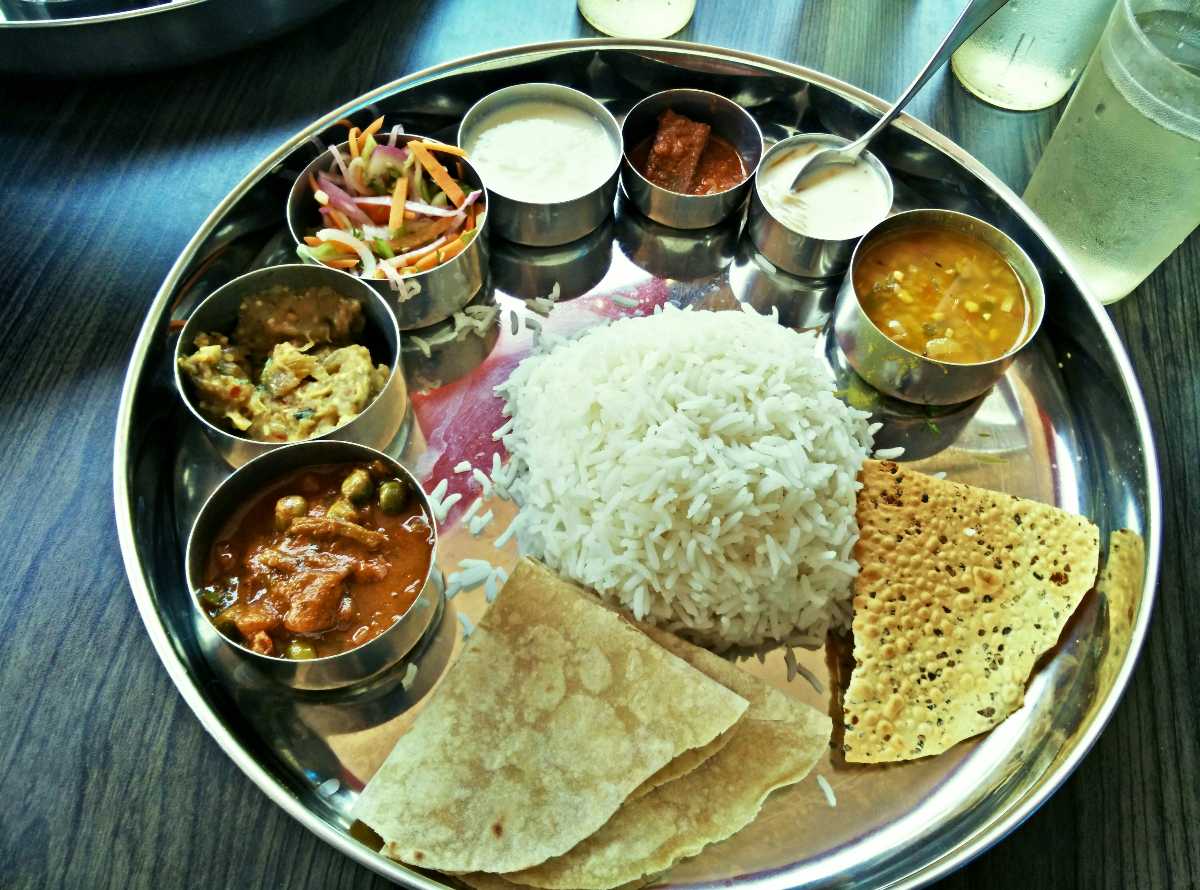 veg food in abu dhabi, north indian thali