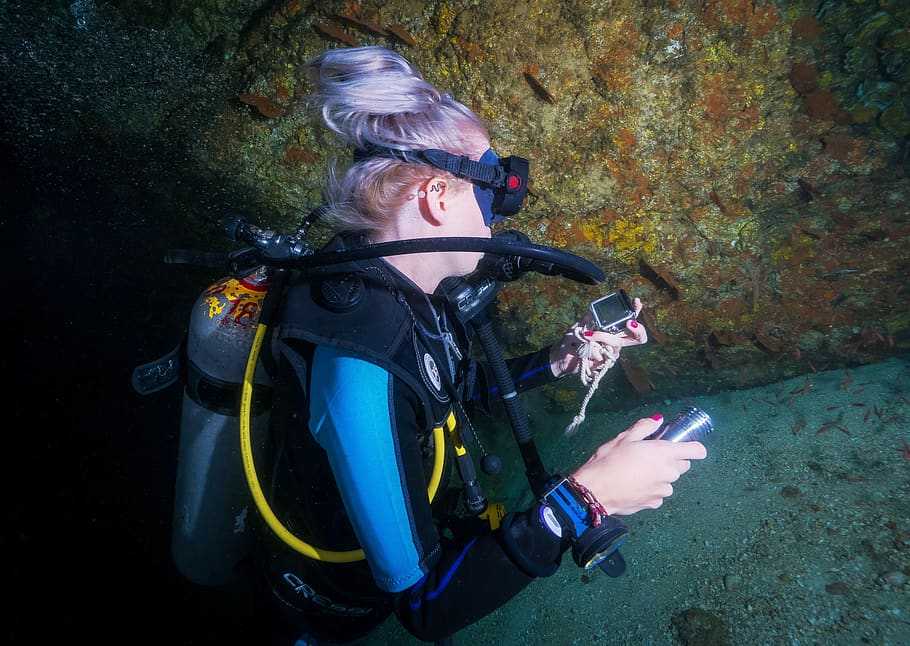 Diving in Hong Kong