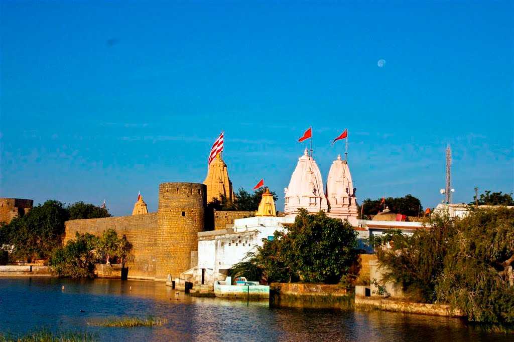 places to visit near kutch bhuj